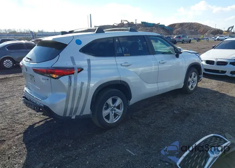 2023 Toyota Highlander Hybrid Le из США, поврежденный, VIN 5TDZARAH5PS020927